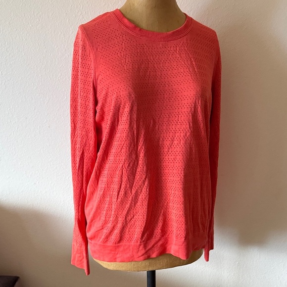 Lululemon sz 8 Breeze By Long Sleeve Squad Aries Coral Top great pre owned cond - Picture 4 of 12